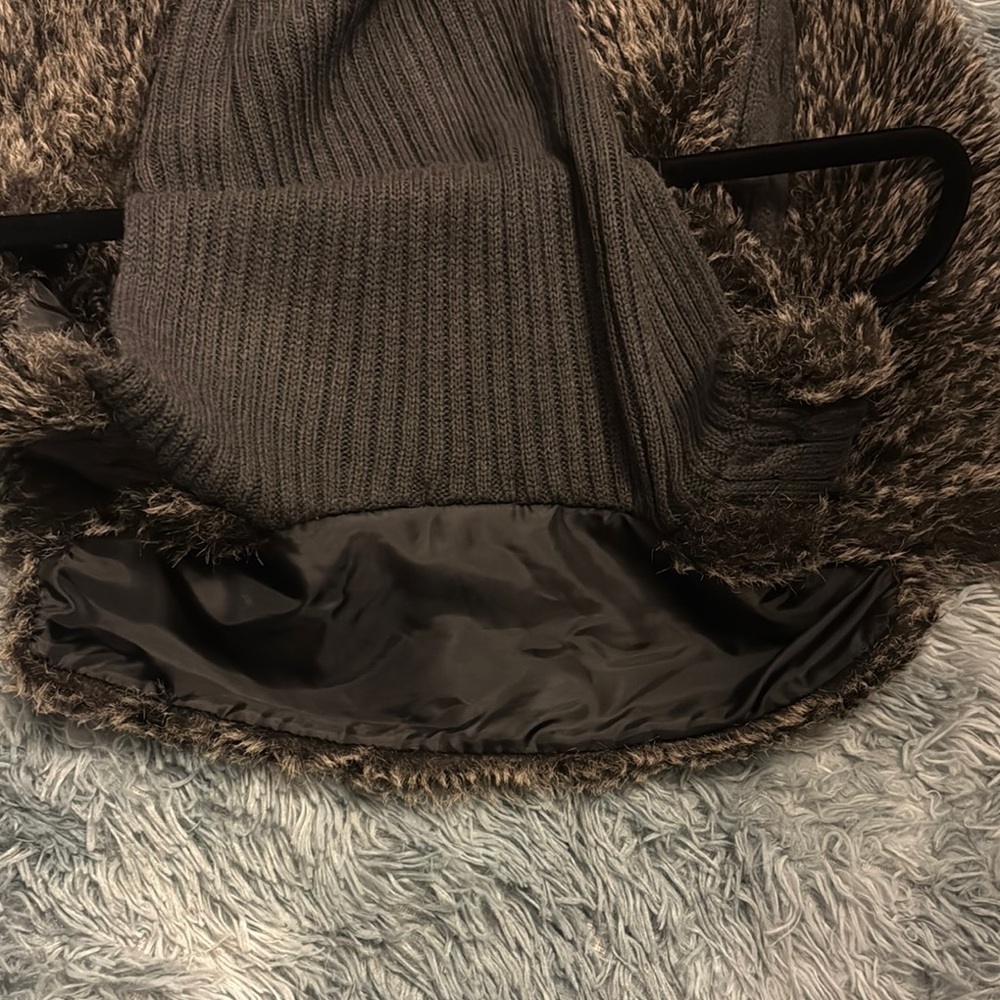 XOXO Brown and Gray Cozy Vest with Fluffy Texture - Picture 8 of 10